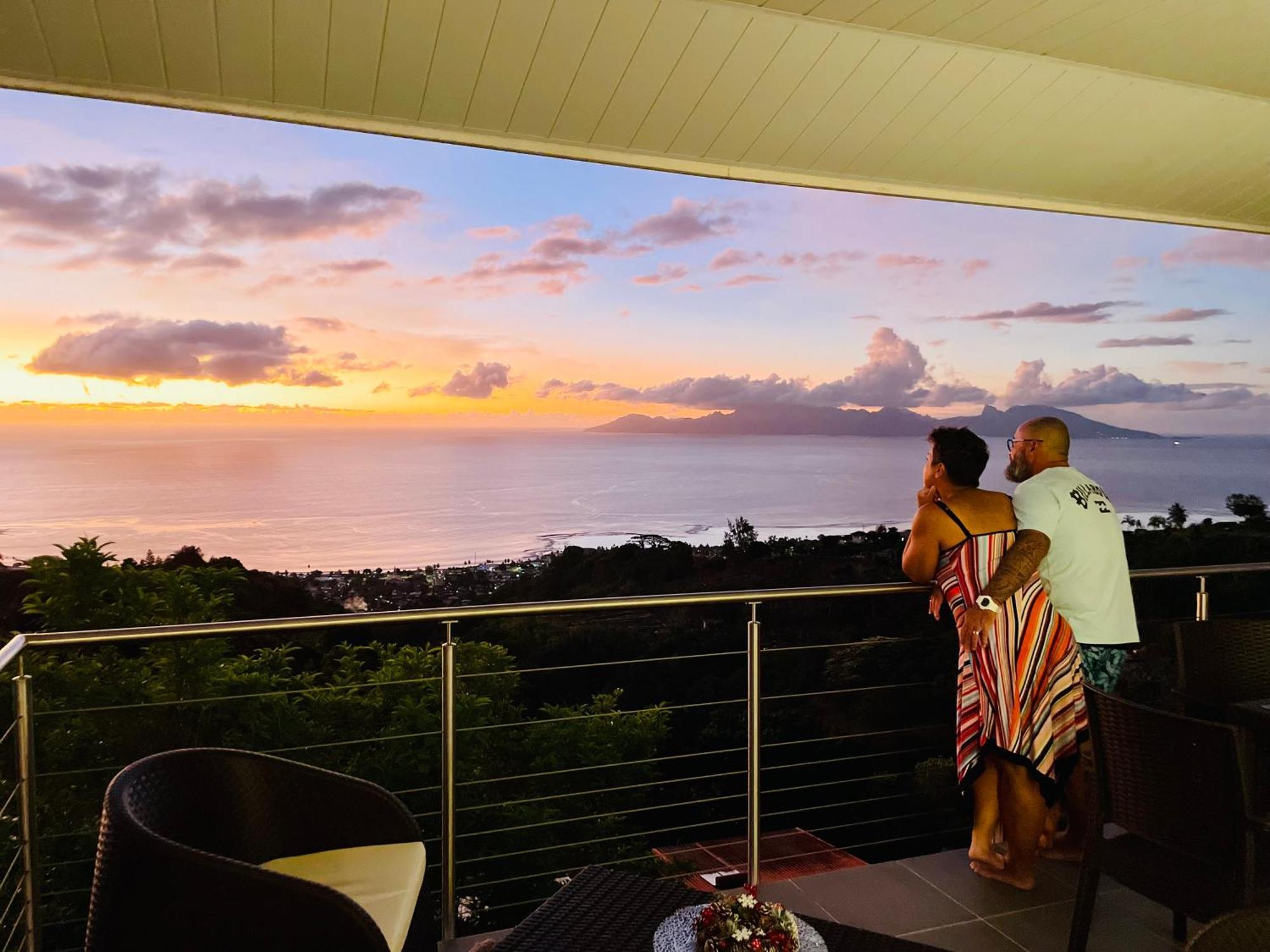 Tahiti Moeatama : Villa Nui Avec Piscine Privee ปาเปเอเต ภายนอก รูปภาพ